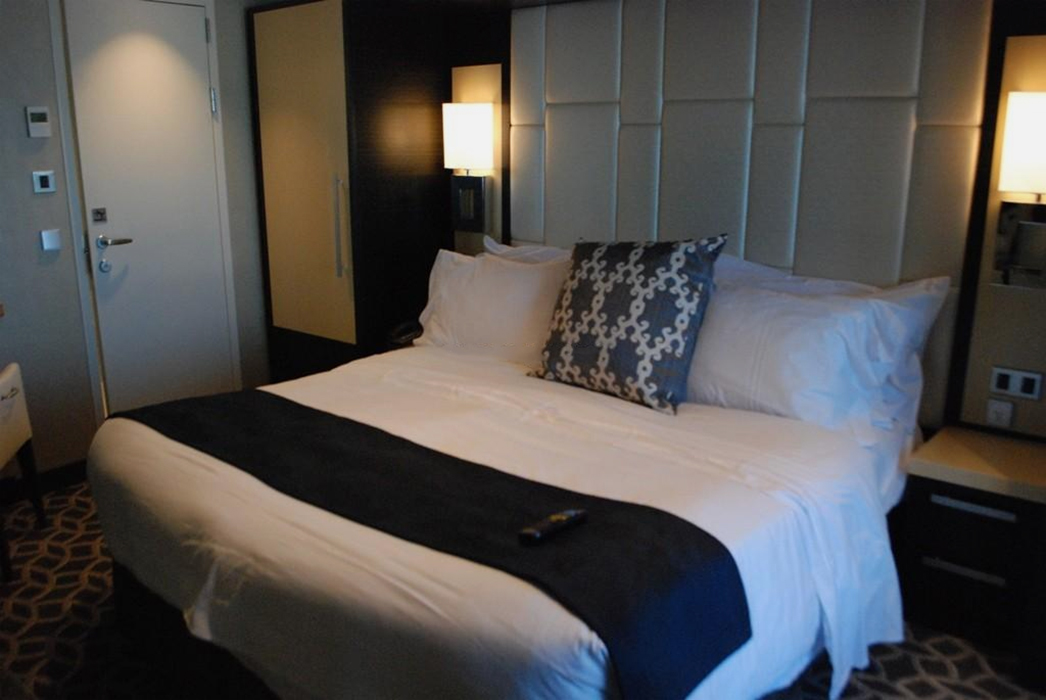 Owners - Suite Royal Caribbean - Aurora Cruises & Travel